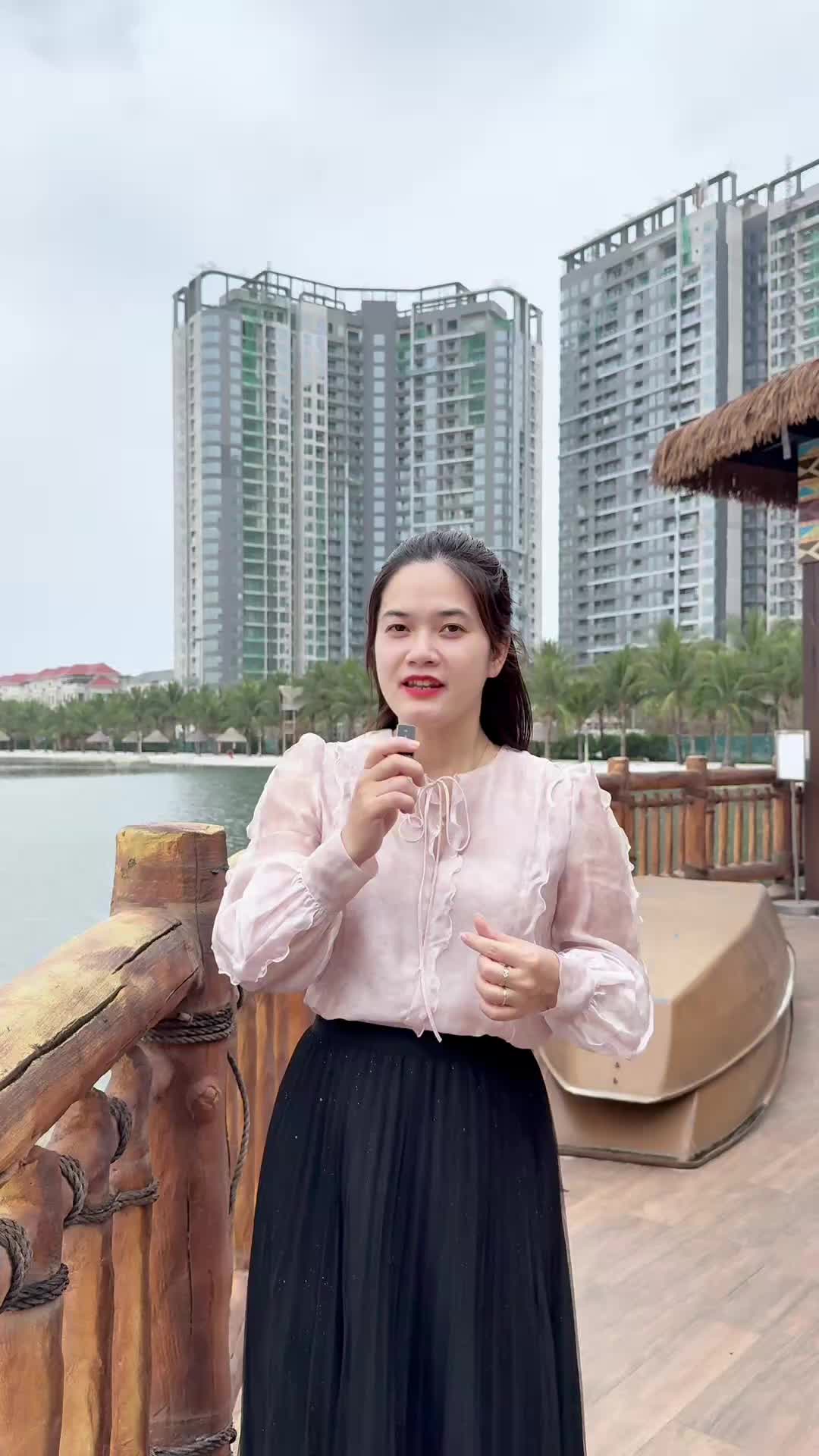 Cần bán căn hộ 4PN cao cấp Masteri view hồ tạo sóng Vin 2 , DT 139m2 siêu rộng - ảnh 2