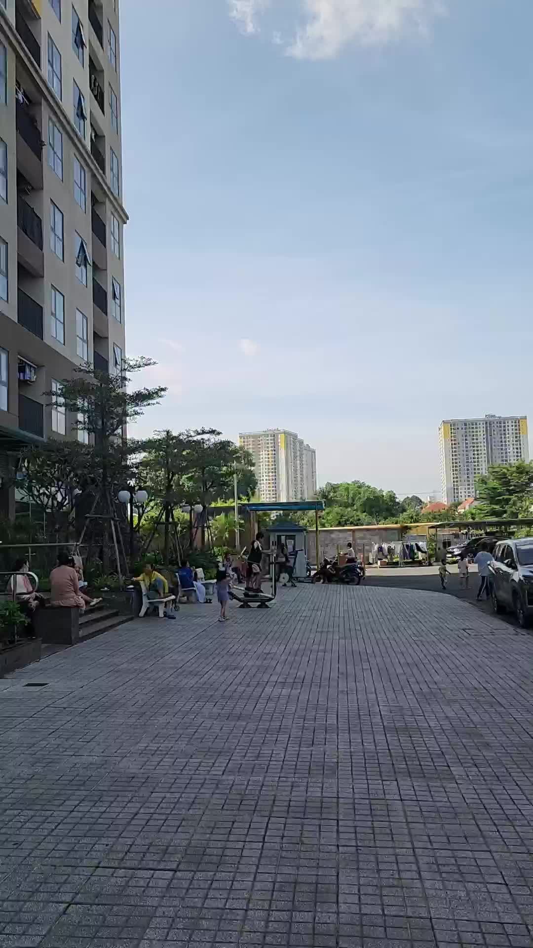 Chính chủ gửi bán căn 1PN, 1WC Bcons Bee có sẵn nội thất, đang cho thuê 5.3 tr/th giá 1,75tỷ - ảnh 2