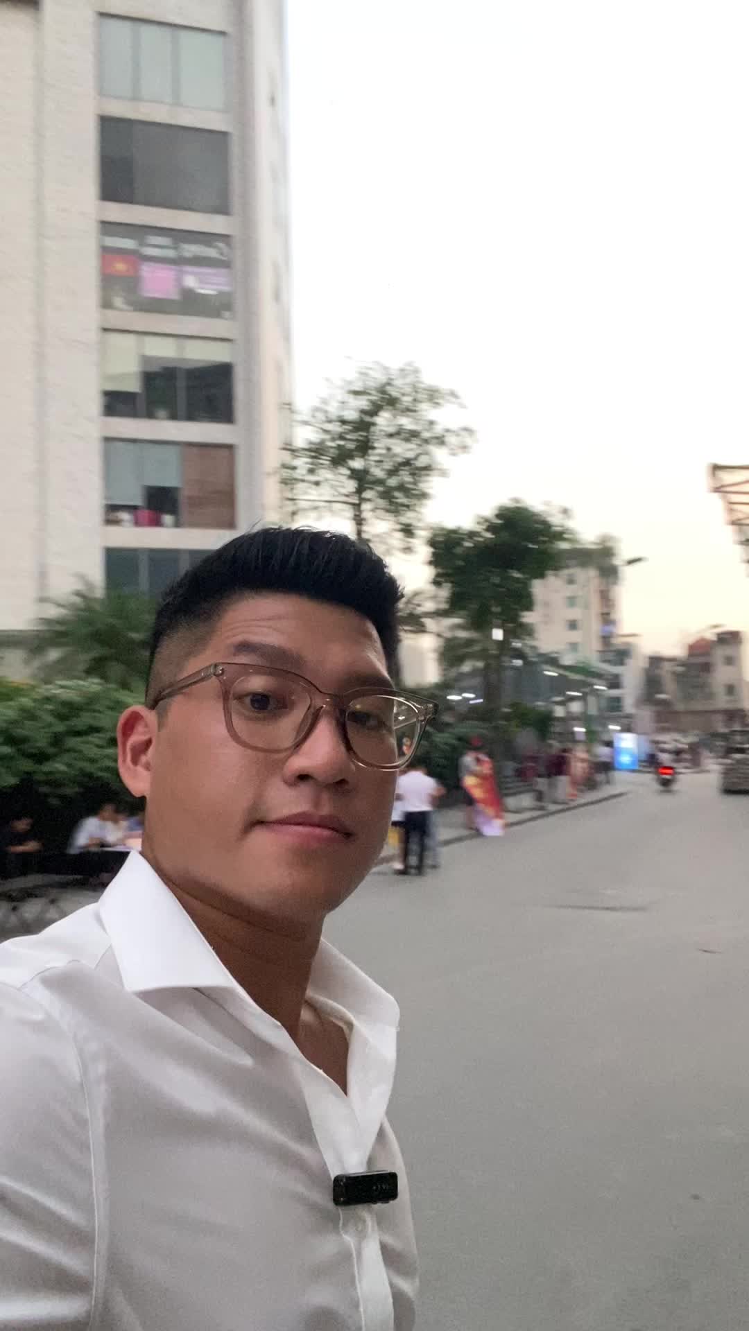 Quá rẻ! Chỉ 98tr/m2 căn hộ Thanh Xuân mặt đường Vành Đai 2.5 Toà xịn 5 hầm, bể bơi riêng, sảnh cao 10m Full nội thất có cả tủ quần áo, tủ lạnh, bếp,..  Căn 2 ngủ Vip 90m2 chỉ nhỉnh 8 tỷ Căn 3 ngủ góc 103m2 chỉ 9,4 tỷ Nhận nhà sớm cuối năm nay - ảnh 2